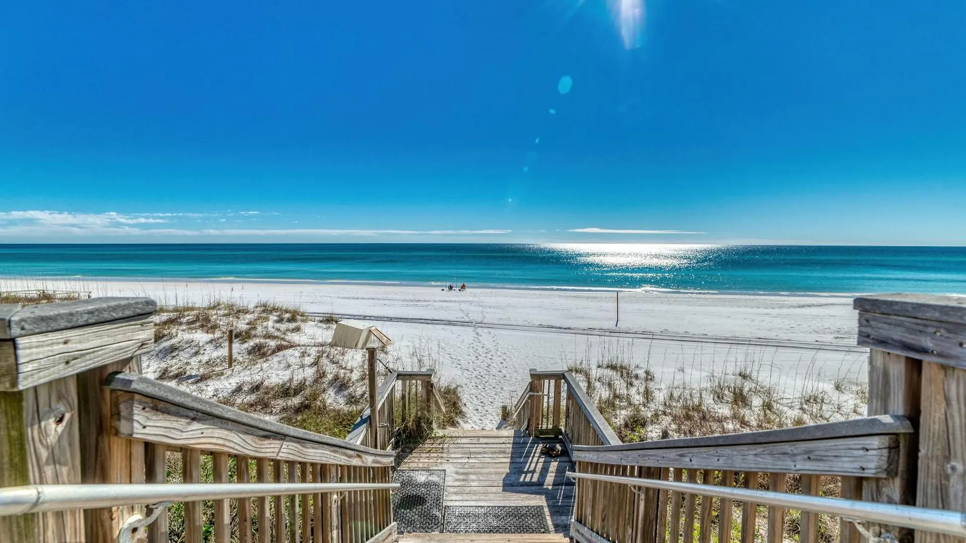 Beach House Condominiums B402 - Beachfront With Pool, Wifi, & Beach Service Destin