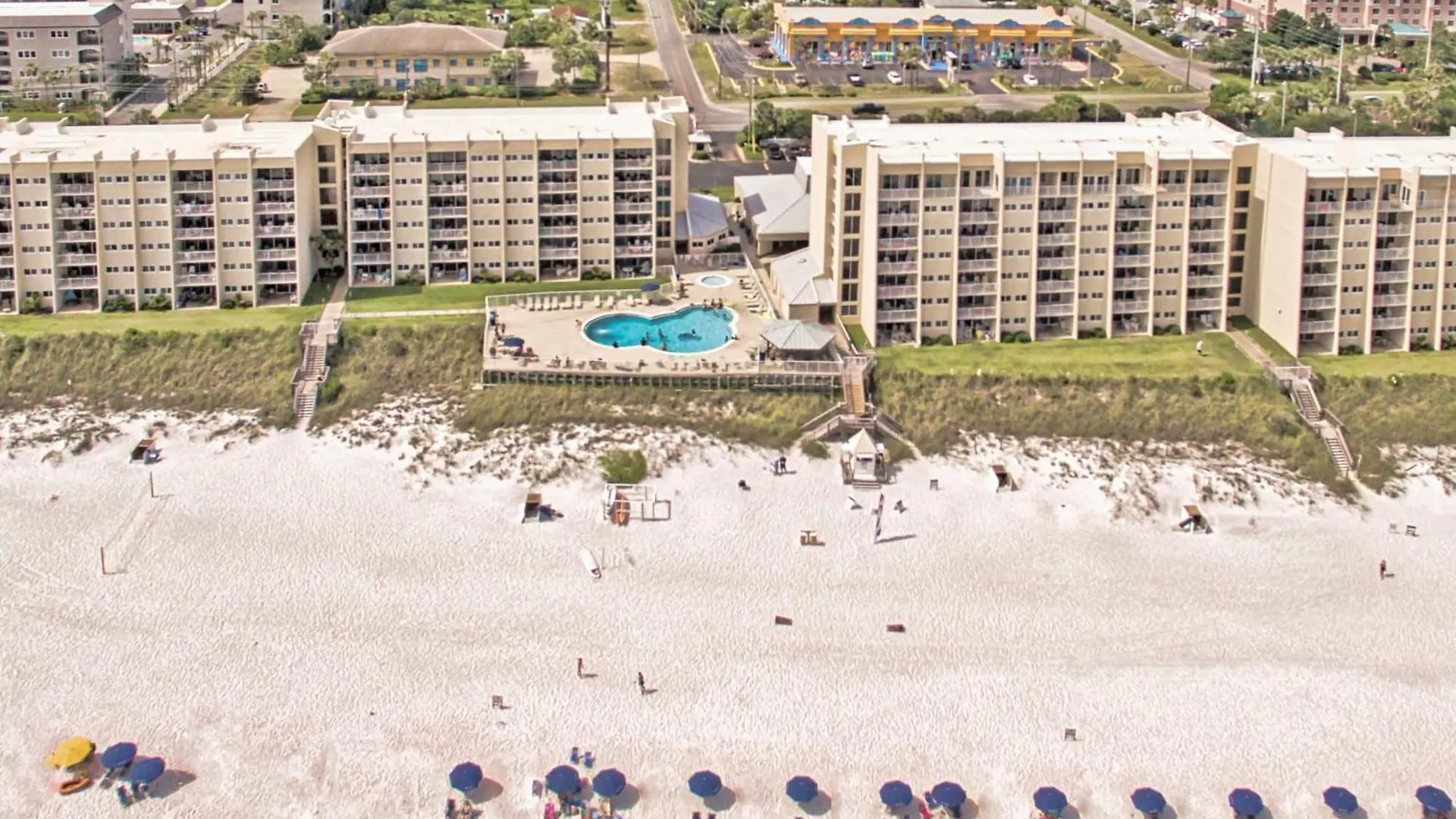 Apartment Beach House Condominiums B402 - Beachfront With Pool, Wifi, & Beach Service Destin United States