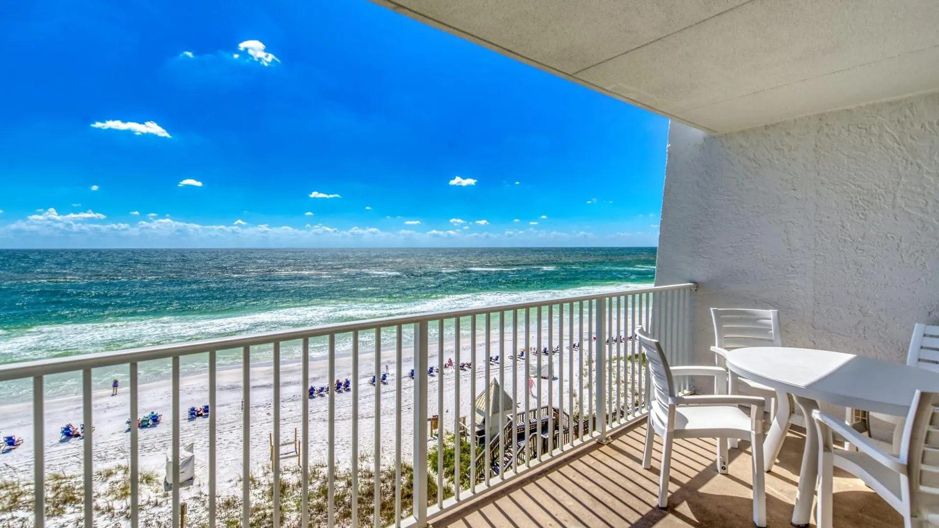 Apartment Beach House Condominiums B402 - Beachfront With Pool, Wifi, & Beach Service Destin