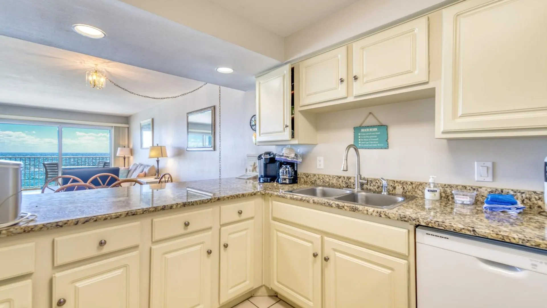 Apartment Beach House Condominiums B402 - Beachfront With Pool, Wifi, & Beach Service Destin