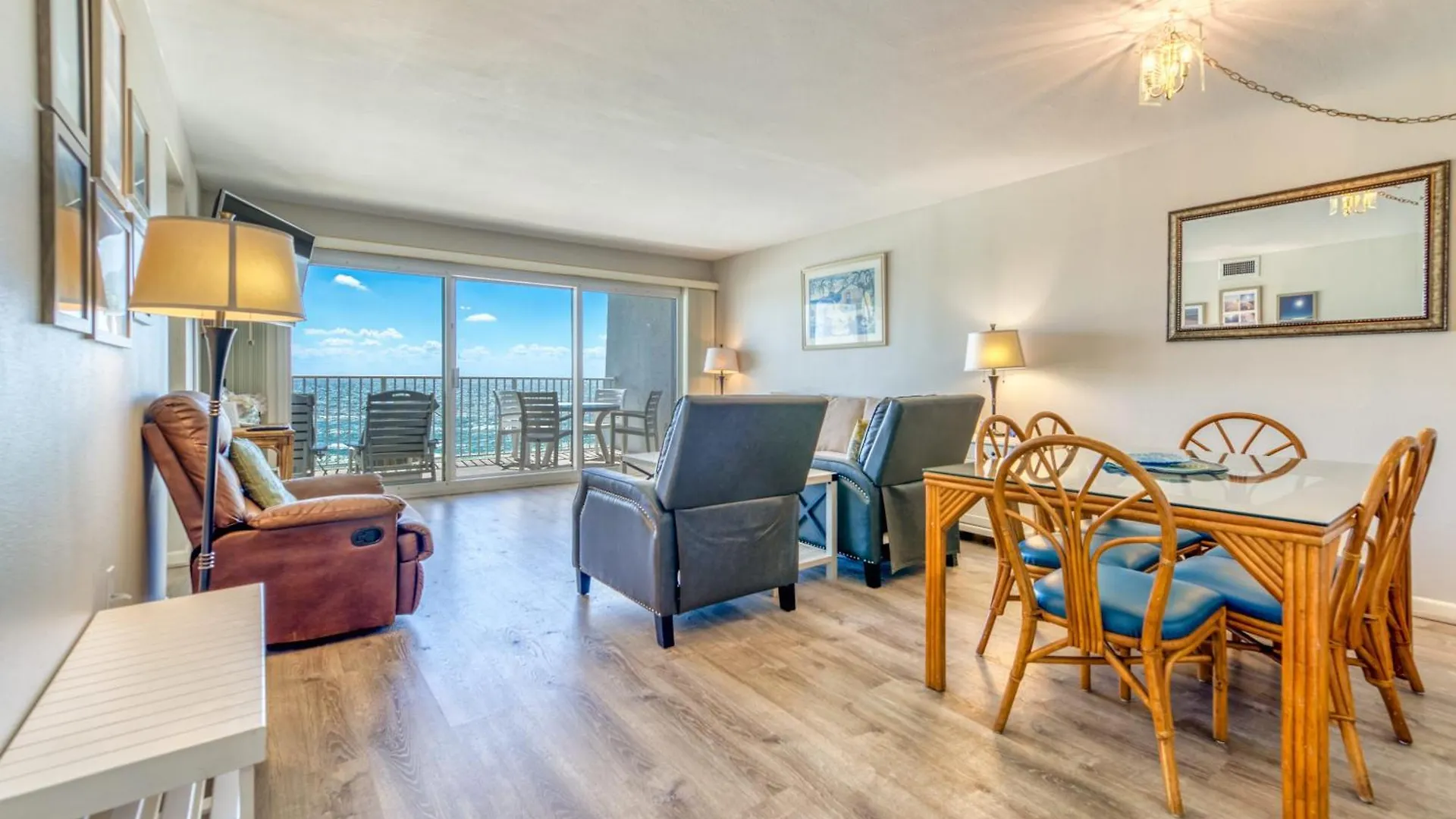 Beach House Condominiums B402 - Beachfront With Pool, Wifi, & Beach Service Destin
